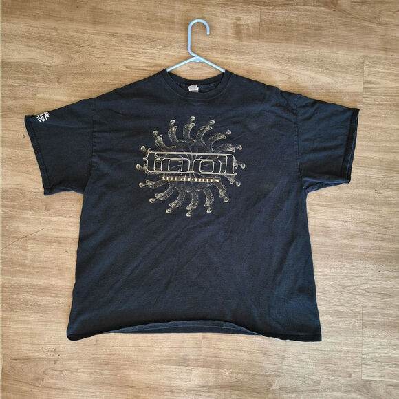 TOOL Black and Gold Graphic Mens Band T-Shirt - Picture 4 of 4